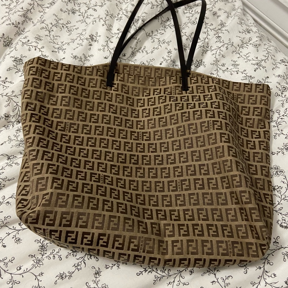 Fendi brown logo tote bag